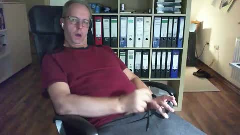Snapshot of lefti27 chatting on September 9, 9:35 pm Dave online show from September 9, 9:35 pm