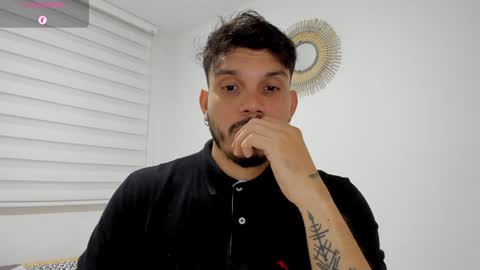 Alejandro online show from December 13, 3:27 am