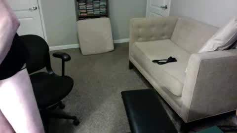 legs999 online show from February 23, 1:57 pm