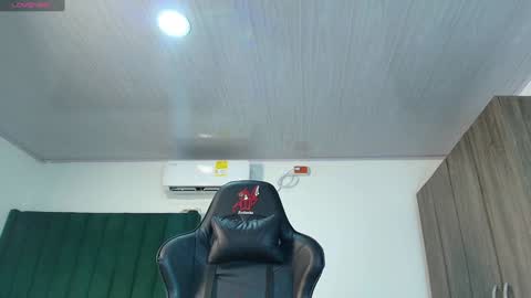 Snapshot of lei_77 chatting on January 9, 7:50 pm Lei online show from January 9, 7:50 pm