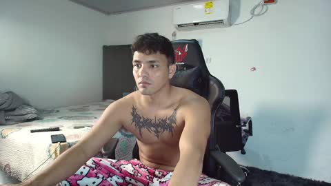 Snapshot of lei_77 chatting on January 31, 9:37 pm Lei online show from January 31, 9:37 pm