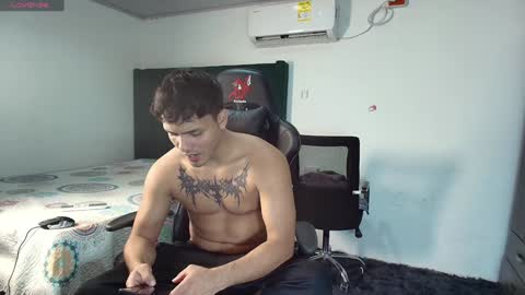 Snapshot of lei_77 chatting on January 23, 8:13 pm Lei online show from January 23, 8:13 pm
