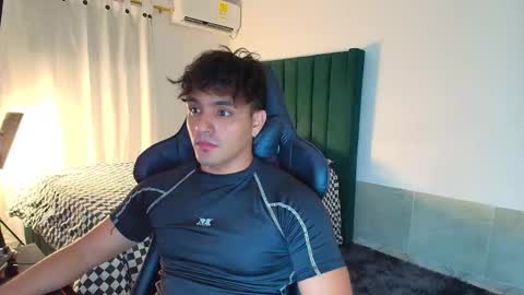  Lei  online show from December 14, 1:34 am