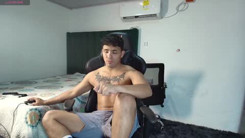 Snapshot of lei_77 chatting on January 18, 10:06 pm Lei online show from January 18, 10:06 pm