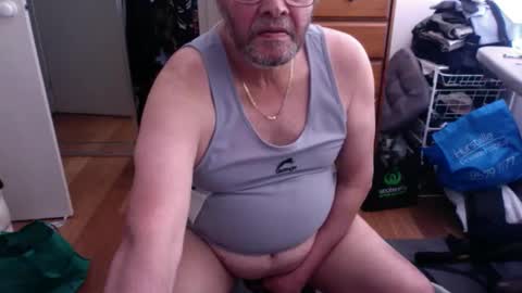 Pussylicker online show from December 1, 12:57 am