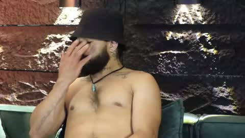 Leo  Diaz online show from September 25, 2:32 am