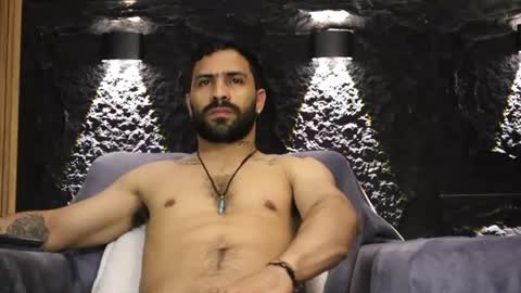 Leo  Diaz online show from June 11, 12:43 am