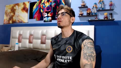 Leo online show from December 3, 5:23 pm