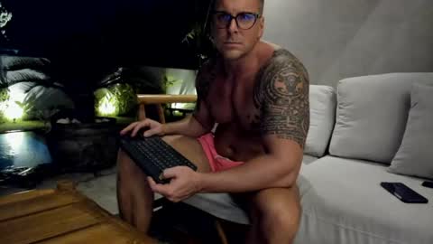 TheBigLeo online show from May 16, 2:59 pm
