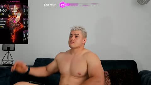 Snapshot of leon_ssmoron chatting on January 11, 3:42 pm Leon Smoron online show from January 11, 3:42 pm