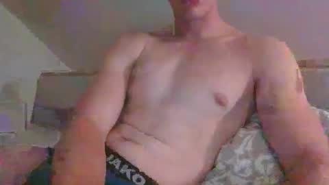 Snapshot of lesbianunicorn1 chatting on September 11, 7:24 pm lesbianunicorn1 online show from September 11, 7:24 pm