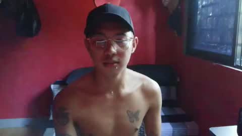 lesteryooo online show from March 28, 8:03 am