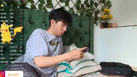 Snapshot of levi_ackermann1 chatting on December 4, 5:22 pm Levi online show from December 4, 5:22 pm