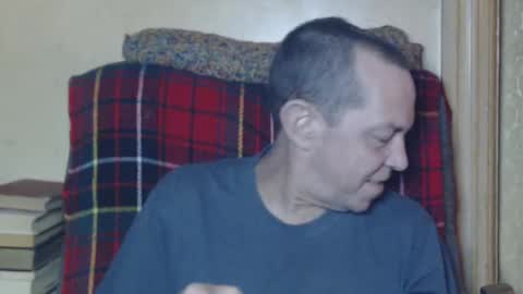 levon48 online show from December 3, 1:17 am