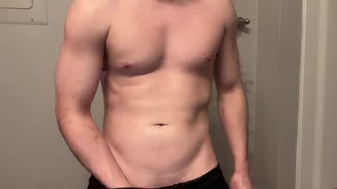 Snapshot of lhotboyl chatting on January 15, 7:34 pm lhotboyl online show from January 15, 7:34 pm