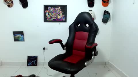 Andres online show from April 19, 10:12 pm