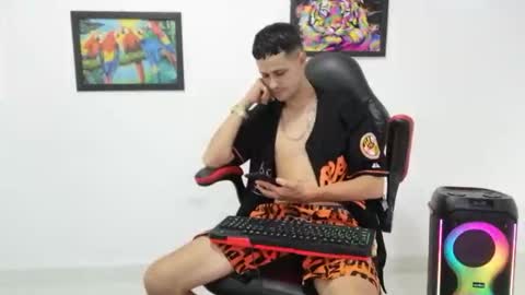 Andres online show from November 5, 9:28 pm