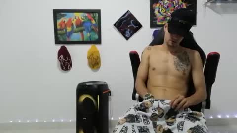 Andres online show from November 22, 10:53 pm