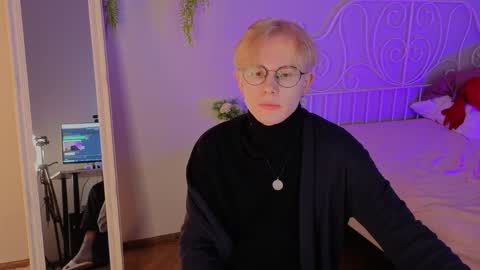 LIAM online show from April 8, 5:30 am