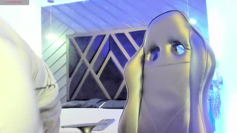 LIAM KLEIN online show from February 9, 5:28 pm