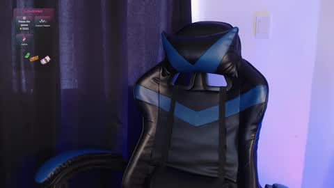 Liam online show from November 14, 5:14 pm