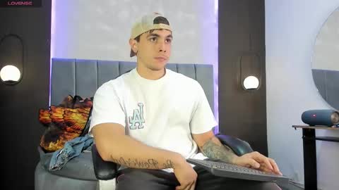 Liam online show from October 28, 11:07 pm