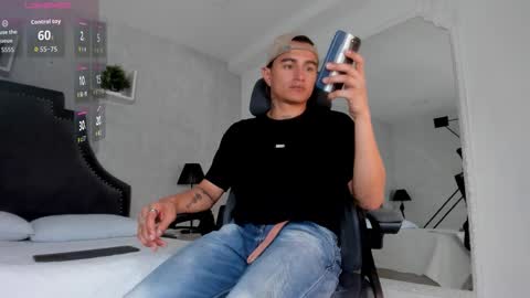 LiamDeep online show from March 27, 8:43 pm