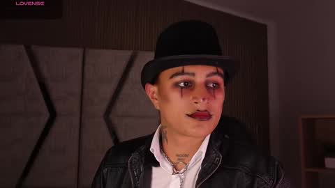 LiamDeep online show from February 4, 8:15 pm