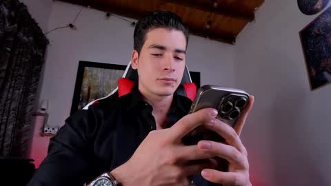 liamwyatt_ online show from January 1, 3:02 am