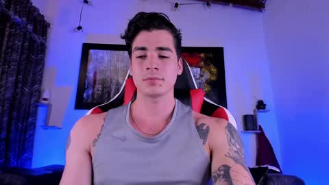 liamwyatt_ online show from December 7, 3:14 am