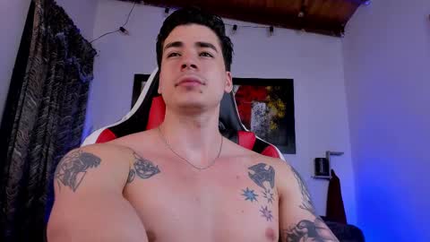 liamwyatt_ online show from March 7, 3:51 am