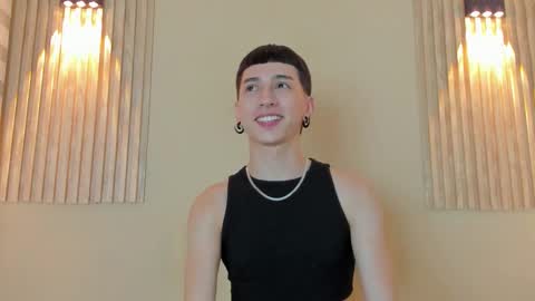 lian_cameron online show from February 18, 4:10 am