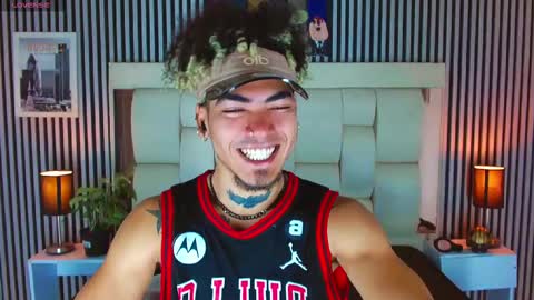 Lihan online show from October 25, 1:35 pm