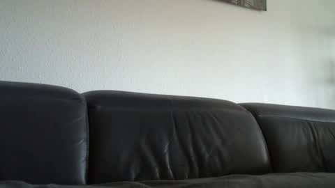 liketobezeen online show from February 13, 2:11 pm