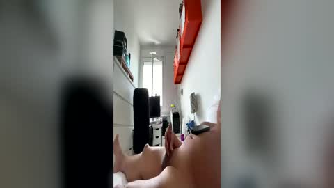 lilian2121 online show from July 2, 12:33 pm