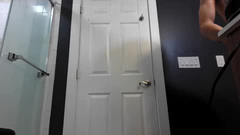 Little Violet x Schmitty online show from December 5, 1:07 pm