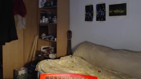 littlealien7 online show from September 21, 8:14 am