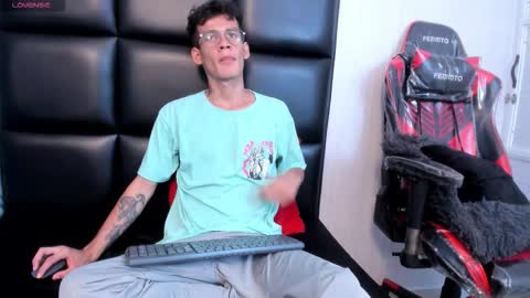 MAX online show from November 9, 12:53 pm