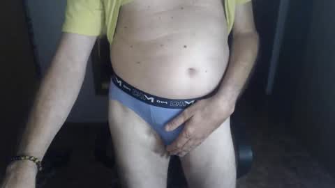 Snapshot of lobosolitario73 chatting on September 24, 1:05 am lobosolitario73 online show from September 24, 1:05 am