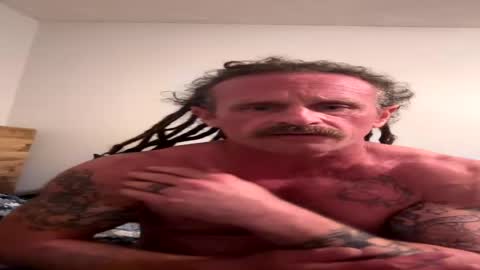 locsandmuscle online show from May 15, 12:20 am