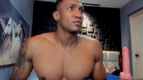 Snapshot of logan_varela chatting on December 14, 2:12 am logan_varela online show from December 14, 2:12 am