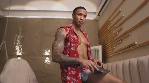 logan_varela online show from March 22, 3:06 pm