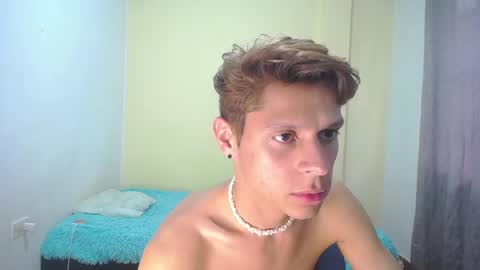 Snapshot of loganevans8 chatting on January 20, 10:04 pm Logan online show from January 20, 10:04 pm