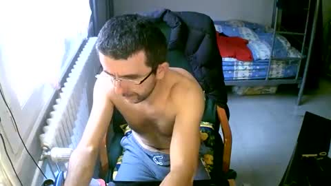 Snapshot of lokoum39 chatting on January 6, 12:57 pm lokoum39 online show from January 6, 12:57 pm