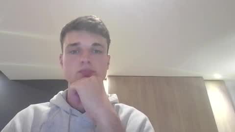 london_tomy online show from September 27, 5:16 am