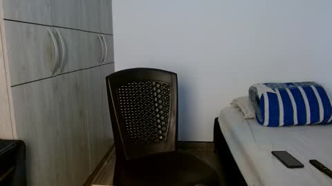 lonelydick2002 online show from February 11, 9:03 pm