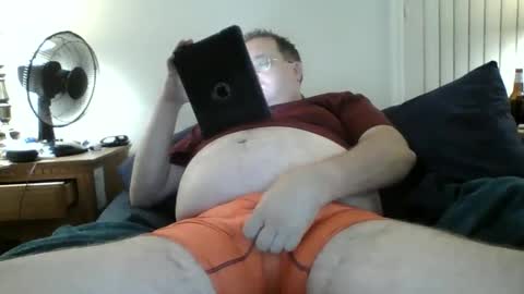 Lonely Man online show from October 1, 5:44 am