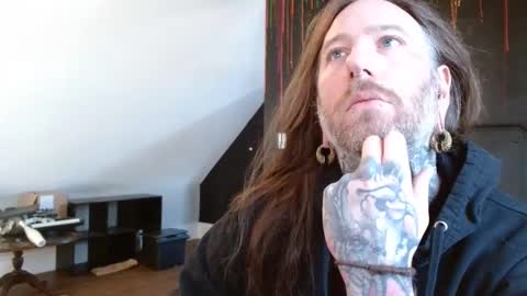 longhair online show from January 8, 6:31 pm