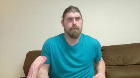 longhairedfreak1921 online show from April 15, 11:32 am