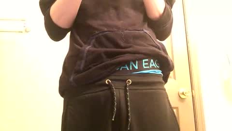 longjohnse7en online show from December 2, 4:04 am